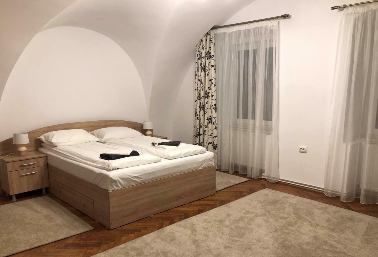 Enjoy Appartement Sibiu Buitenkant foto