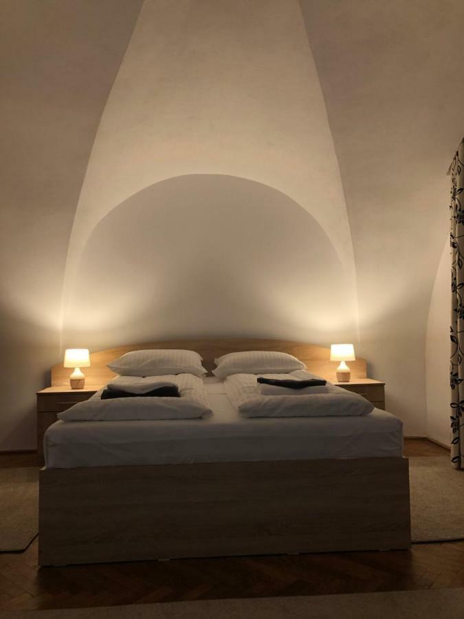 Enjoy Appartement Sibiu Buitenkant foto