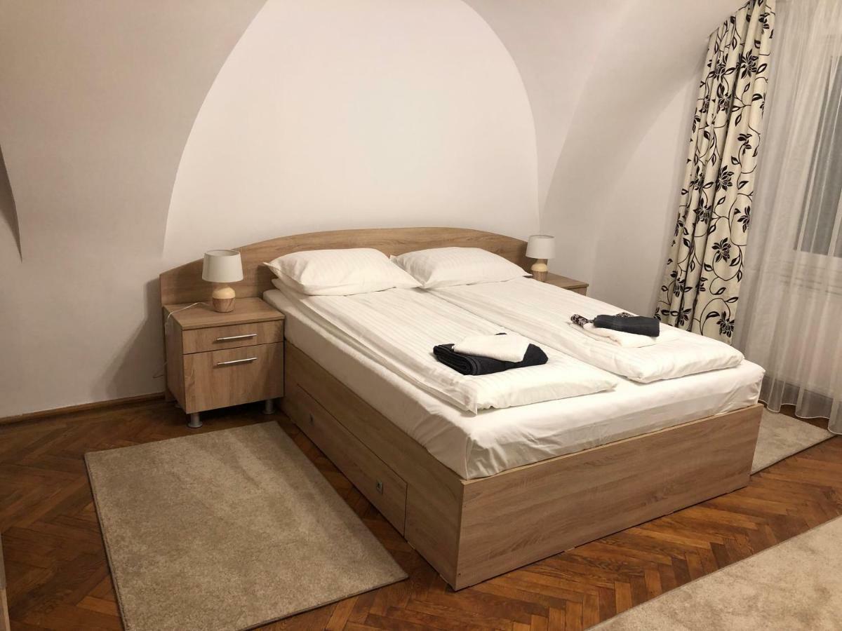 Enjoy Appartement Sibiu Buitenkant foto
