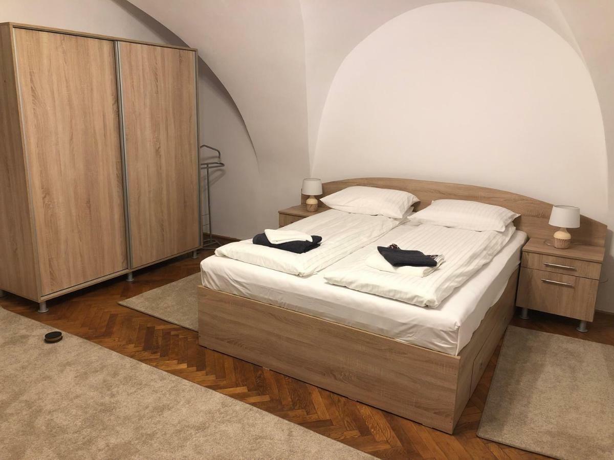 Enjoy Appartement Sibiu Buitenkant foto